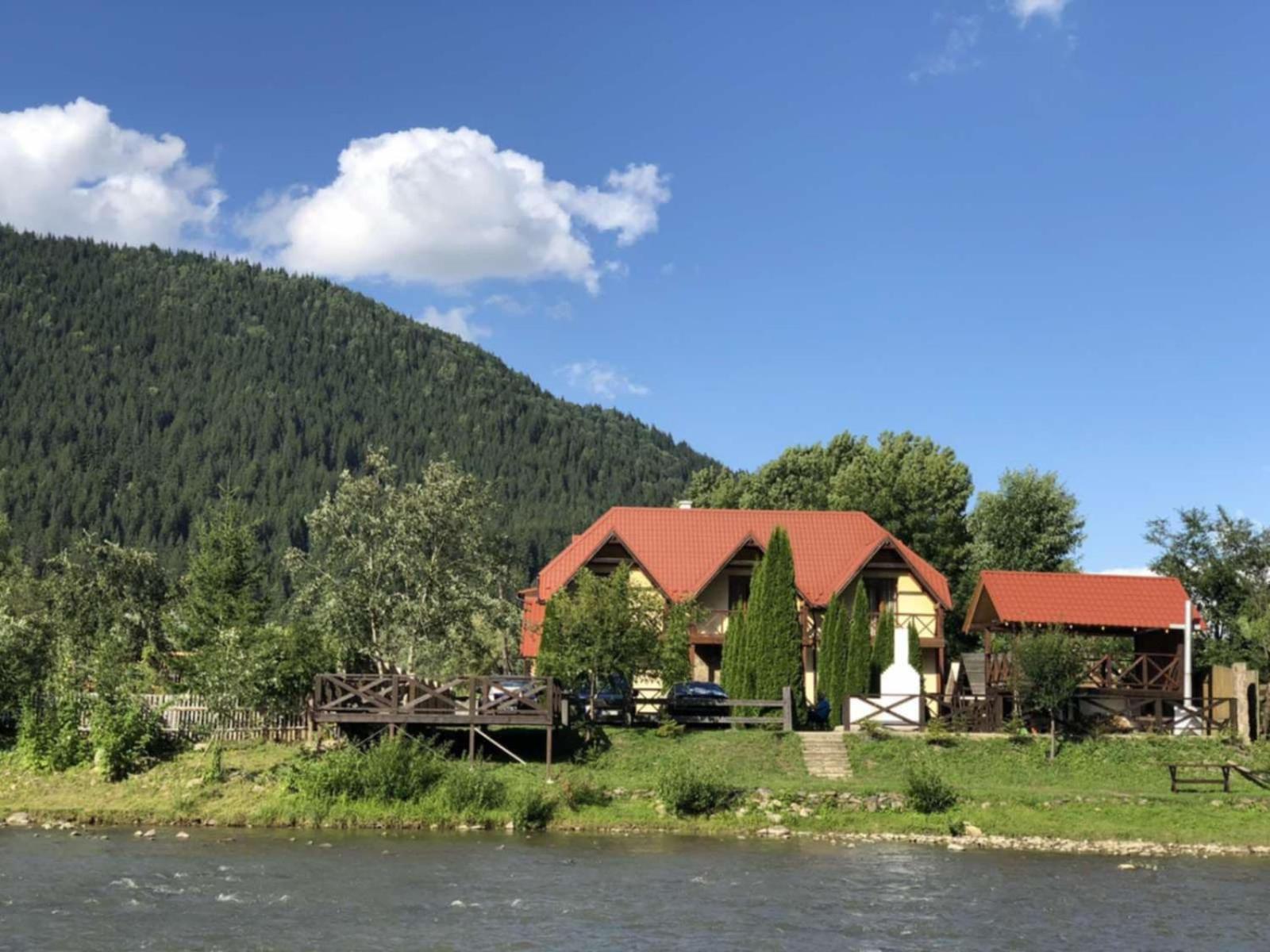 На Березі Черемошу Verkhovyna Exterior photo